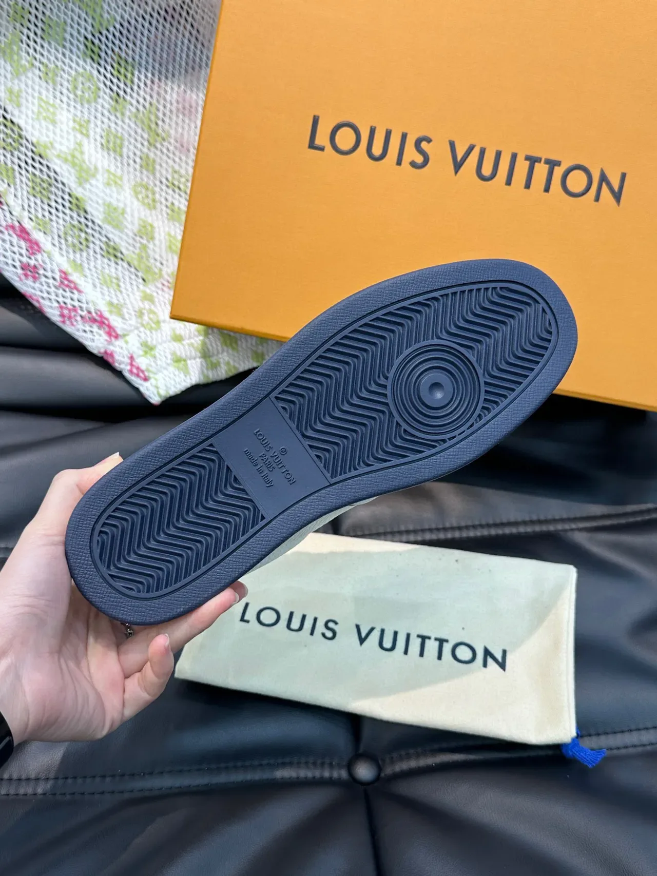 Louis Vuitton White Navy Pebbled Leather Contrast Piping Lifestyle Sneakers 2
