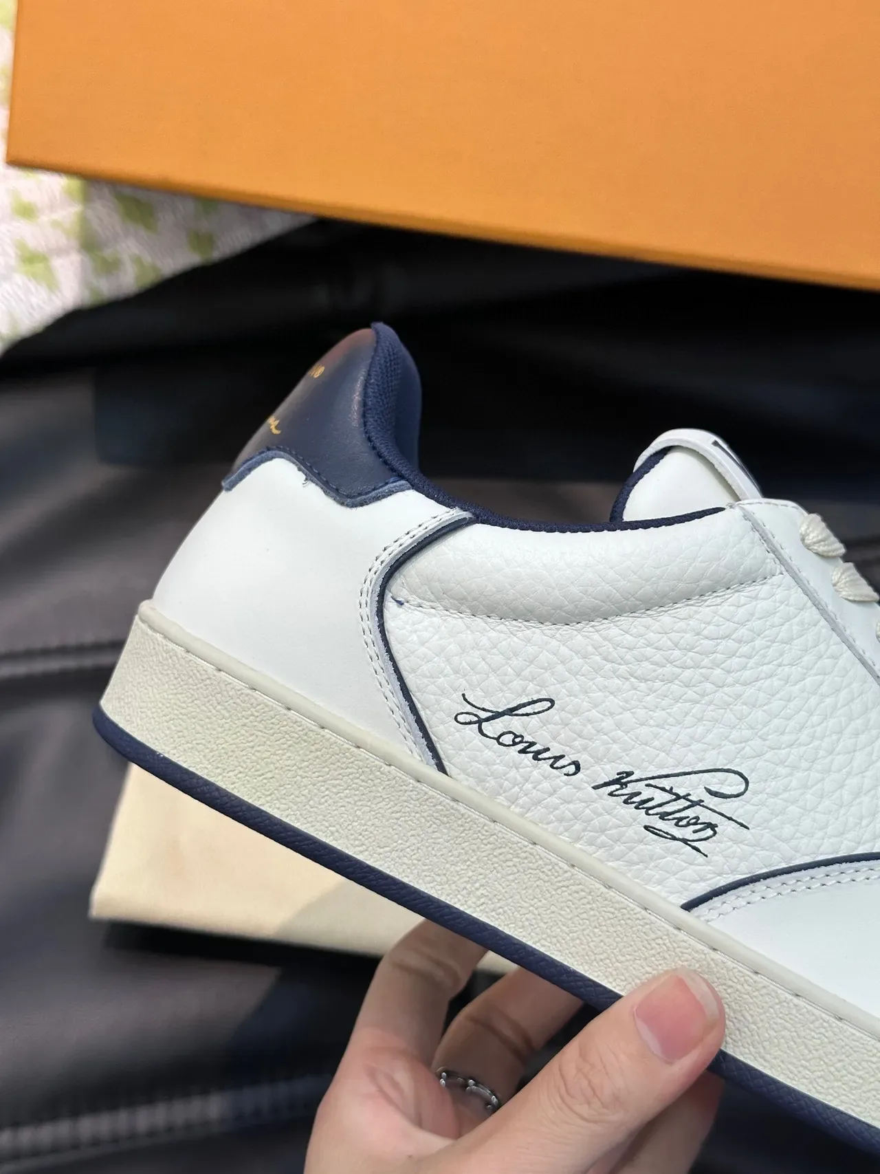 Louis Vuitton White Navy Pebbled Leather Contrast Piping Lifestyle Sneakers 5