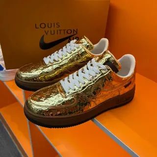 Louis Vuitton x Nike Air Force 1 Zapatillas Metálicas Doradas Monograma Lifestyle