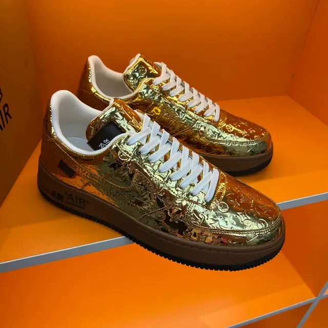 लुई विट्टन x नाइक Air Force 1 मेटैलिक गोल्ड मोनोग्राम लाइफस्टाइल स्नीकर 8