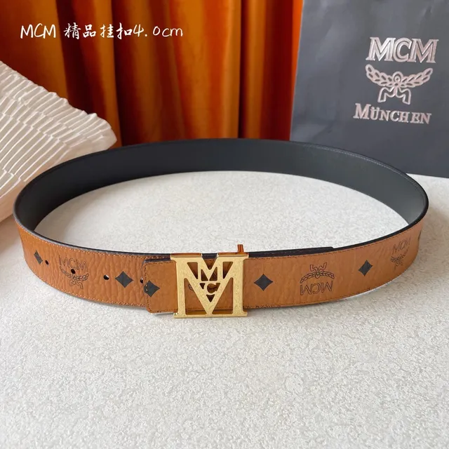 MCM Visetos حزام جلدي بني ذهبي مطبوع مونوغرام 3