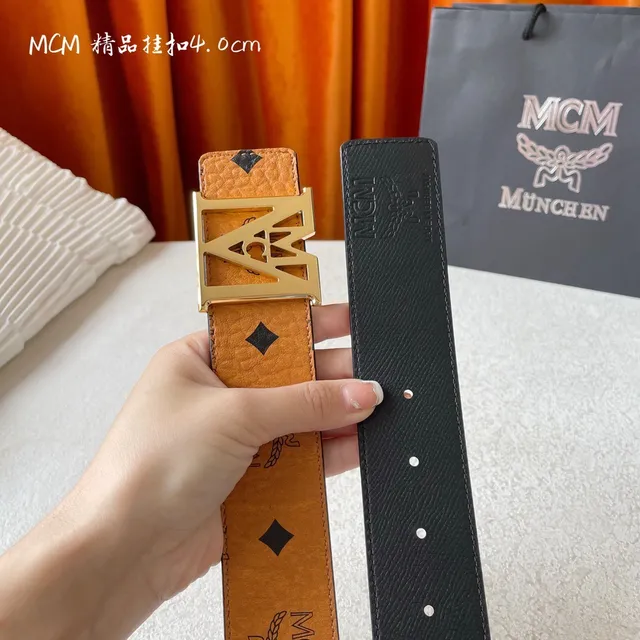 MCM Visetos حزام جلدي بني ذهبي مطبوع مونوغرام 5