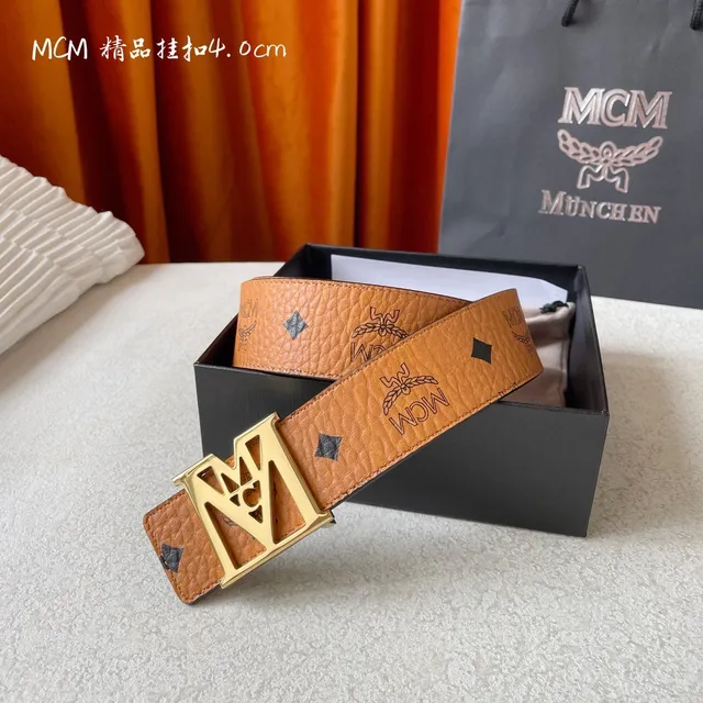 MCM Visetos حزام جلدي بني ذهبي مطبوع مونوغرام 7