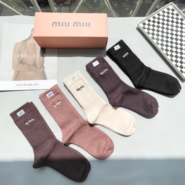 Miu Miu 刺绣 Logo 船袜 3