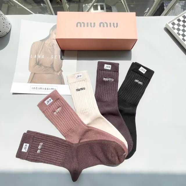 Miu Miu 刺绣 Logo 船袜 5