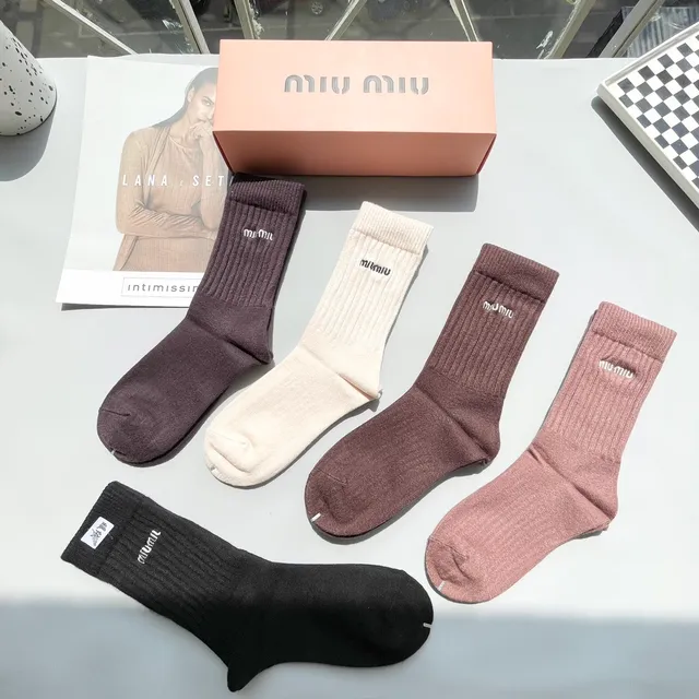 Miu Miu 刺绣 Logo 船袜 8