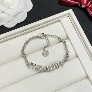 Miu Miu लोगो लेटर चेन चांदी ब्रेसलेट