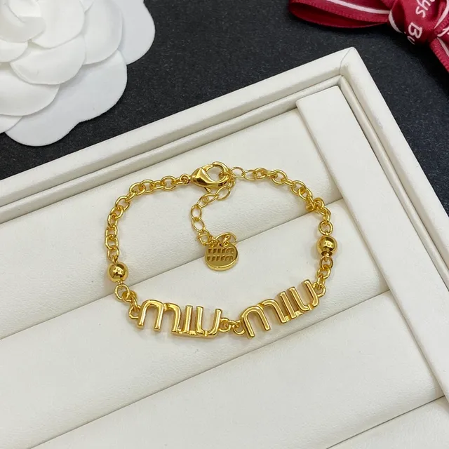 Miu Miu লোগো লেটার চেইন চাঁদি ব্রেসলেট 2