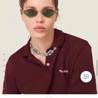 Miu Miu Regard संकुचित बादाम सनग्लास