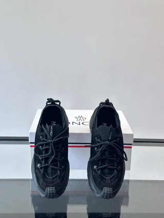 Moncler Grenoble Zapatillas Lifestyle Negros con Cuello de Punto Inspirado en Hiking 3