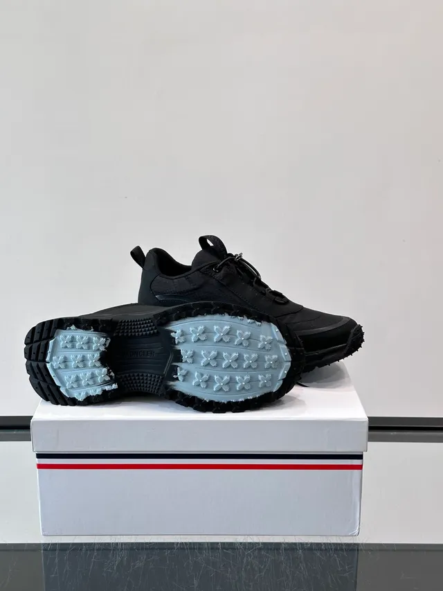 Moncler Grenoble Black White شبكة تقنية وصناعي علوية سميكة متهوية سول مطاطي أحذية أسلوب حياة 2