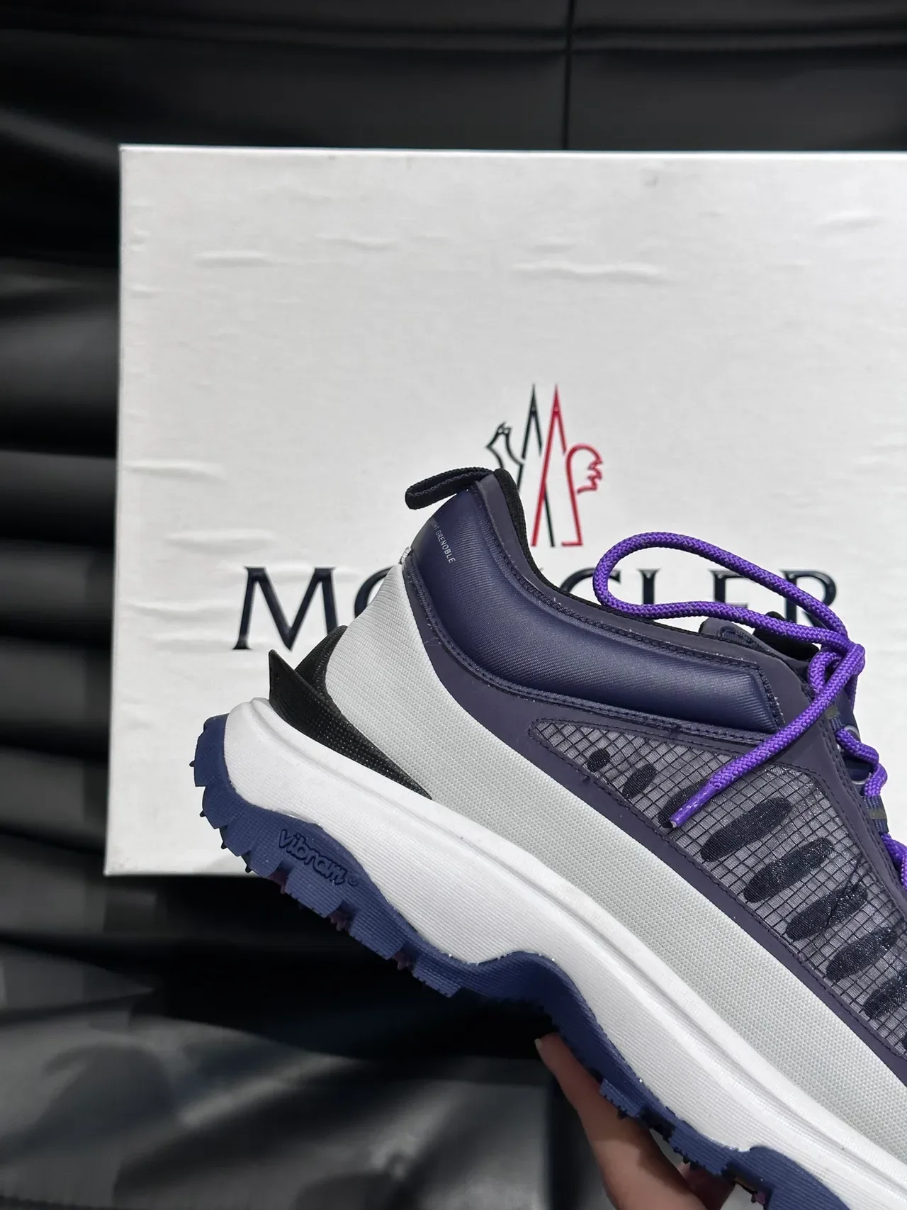 Moncler Grenoble com painéis de malha Navy and Purple Lifestyle Sneakers 4