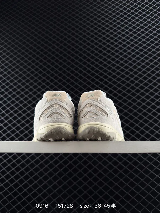 New Balance 204 সিরিজ বেইজ চাঙ্কি স্নিকার্স 4