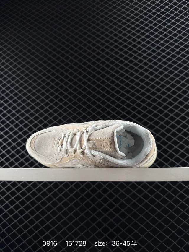 New Balance 204 সিরিজ বেইজ চাঙ্কি স্নিকার্স 5