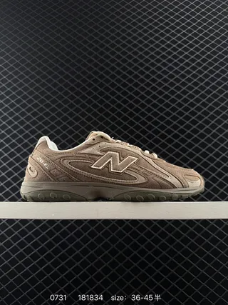 New Balance 204 Series বাদামী বেইজ স্যুয়েড উপর বহুস্তরীয় সোল চাঙ্কি স্নিকার 2