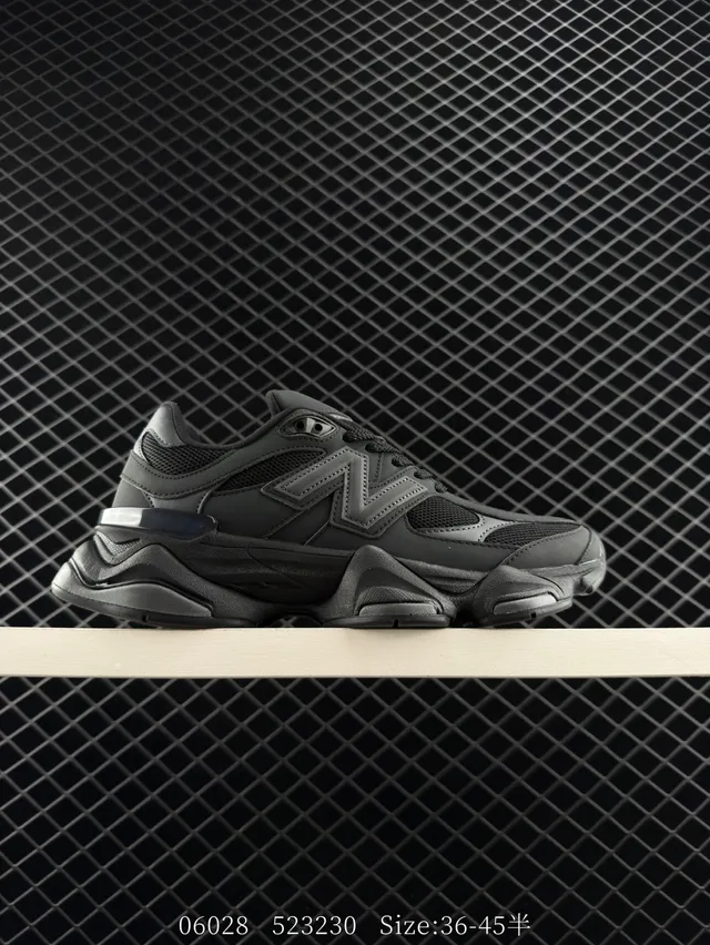 New Balance 523 কালো স্কাল্পটেড সোল মেশ এবং সিন্থেটিক ওভারলে চাঙ্কি স্নিকার 6