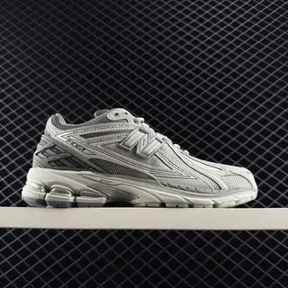New Balance 530 ধূসর চংকি স্নিকার