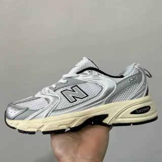 New Balance 530 银色白色奶油生活运动鞋
