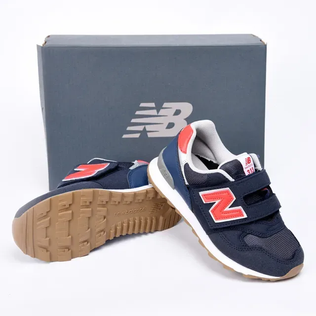 New Balance 574 银金属 Velcro 带 生活方式运动鞋 23