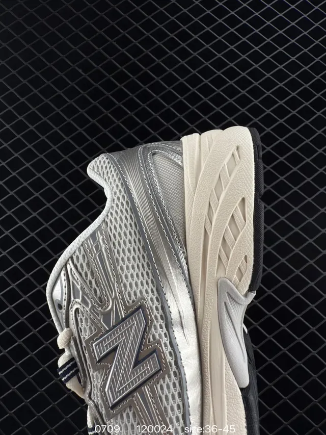 New Balance 740 zapatillas lifestyle de malla y sintético gris claro 3
