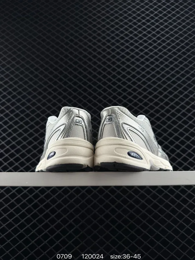 New Balance 740 zapatillas lifestyle de malla y sintético gris claro 4