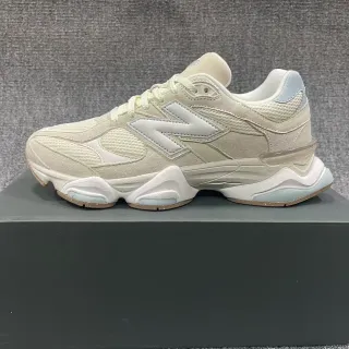 New Balance 9060 Beige Blue Tênis chunky com sola em camadas, parte superior de malha e camurça