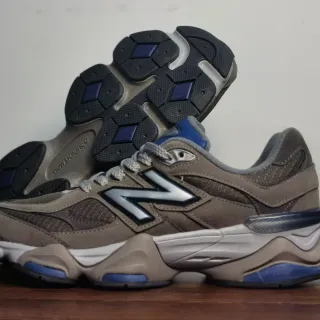 New Balance 9060 Beige Blue मिडसोल लेयर्ड मेश एंड सुडू अपर चंक स्नीकर
