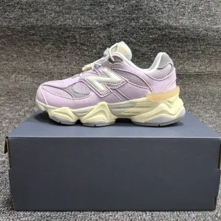 New Balance 9060 Lavanda y Crema Zapatillas Chunky