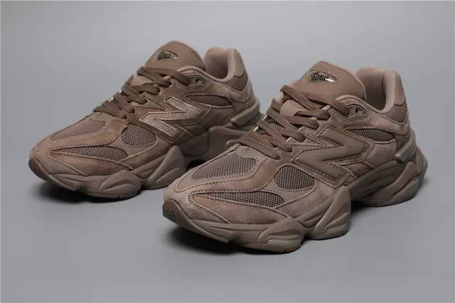 New Balance 9060 Monocromático Marrón Zapatillas Lifestyle 5