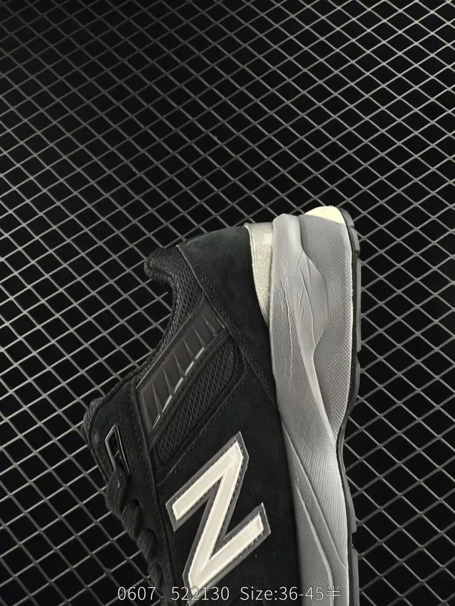New Balance 990 Cinza Verde Solado Chunky Camurça e Rede Superior Tênis Lifestyle 2