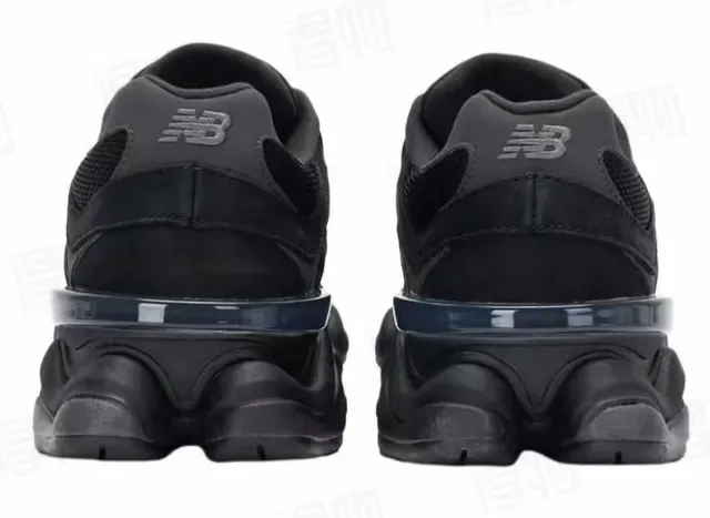 New Balance Tênis Chunky Preto Monocromo Sola Sculpted 2