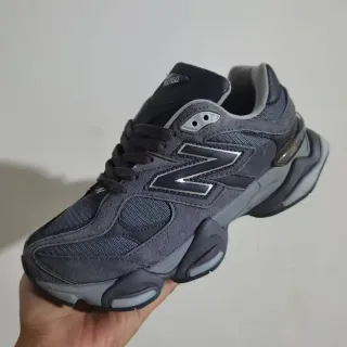 New Balance 灰黑厚底中底网面和麂皮鞋面生活运动鞋