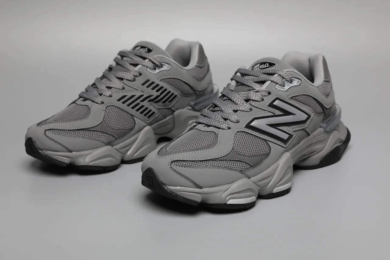 New Balance Gray Black Chunky Sculpted Midsole Mesh And Synthetic Overlay Construction Lifestyle Sneakers 5