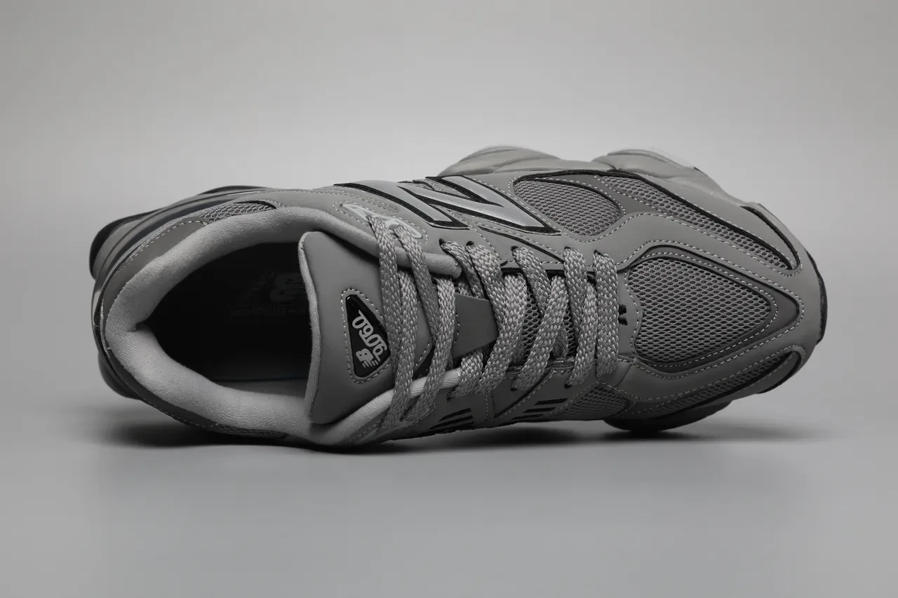 New Balance Gray Black Chunky Sculpted Midsole Mesh And Synthetic Overlay Construction Lifestyle Sneakers 7