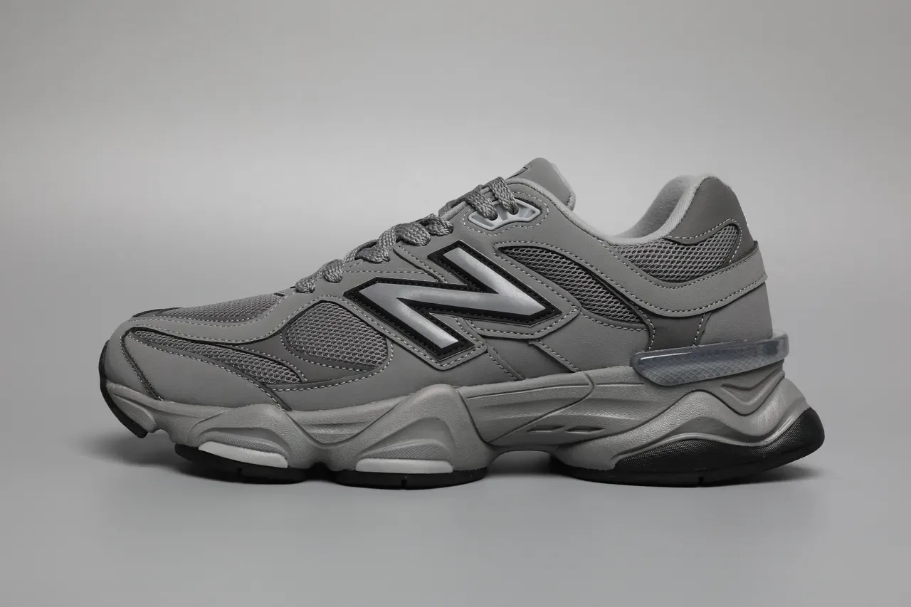 New Balance Gray Black Chunky Sculpted Midsole Mesh And Synthetic Overlay Construction Lifestyle Sneakers 9