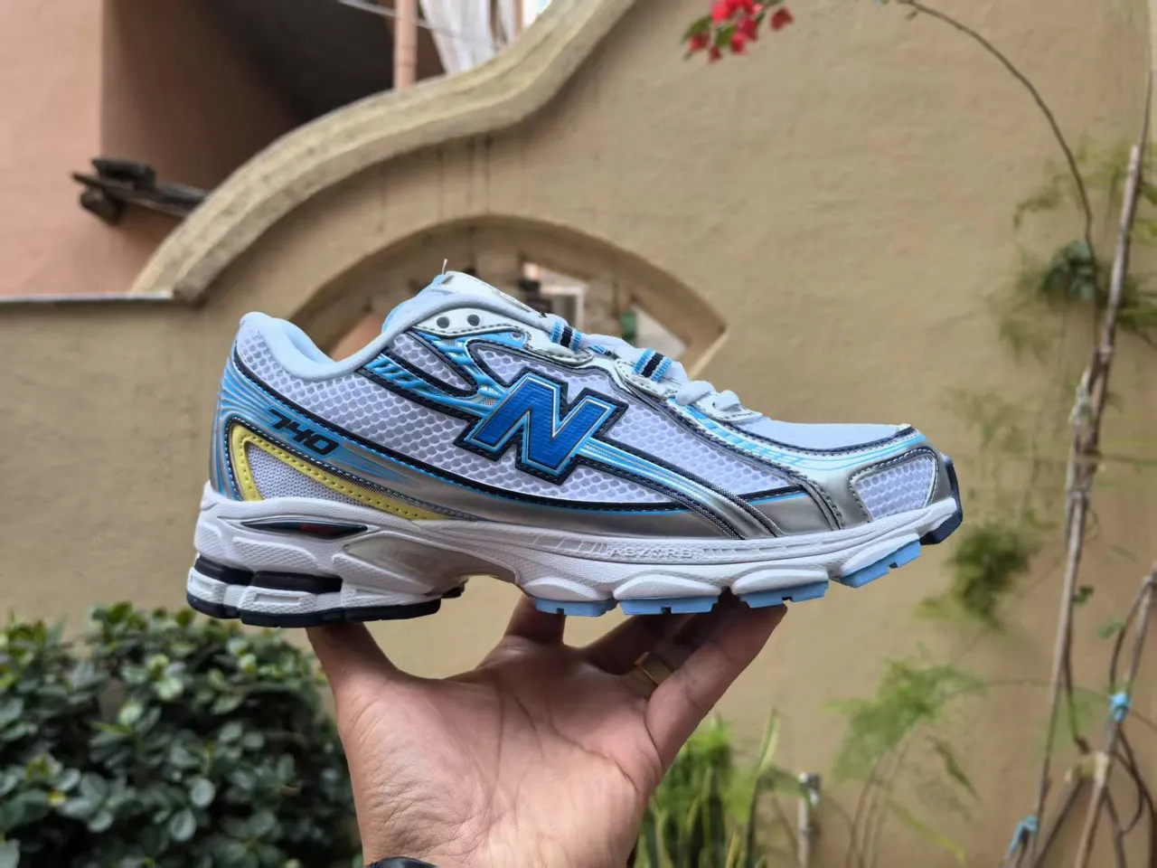 New Balance Cinza Rosa Malha Superior Franja de Acento Tênis de Corrida 4