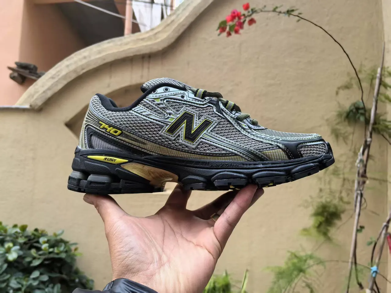 New Balance Cinza Rosa Malha Superior Franja de Acento Tênis de Corrida 11