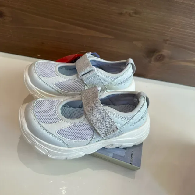 New Balance Kids Mary Jane Strap Mesh Lifestyle Sneakers 19