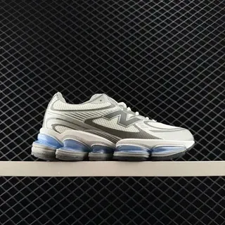 New Balance M2000 ধূসর এবং নীল চাঙ্কি স্নিকার