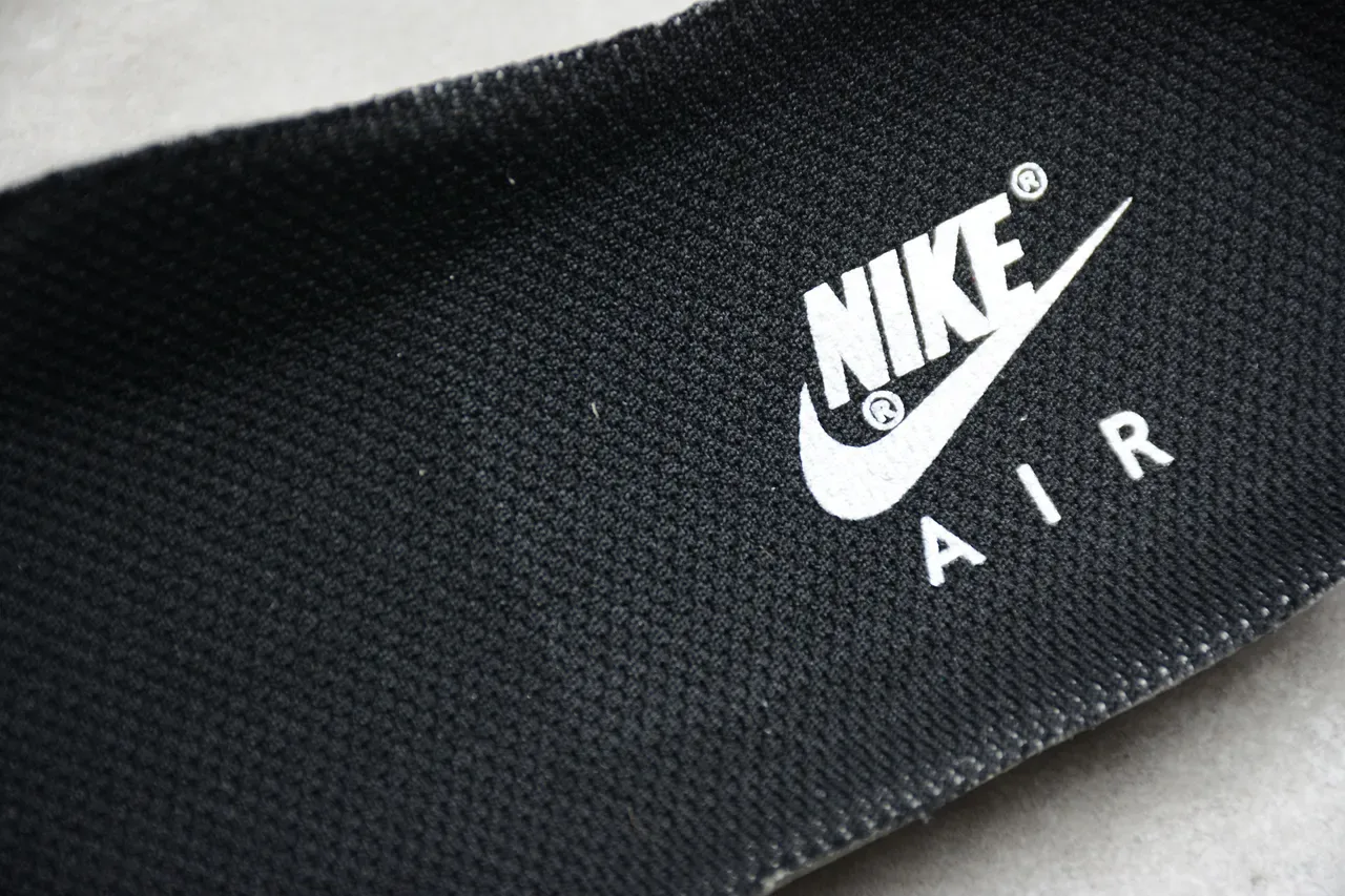 Nike Air Force 1 Black White Gum Lifestyle Sneakers 11