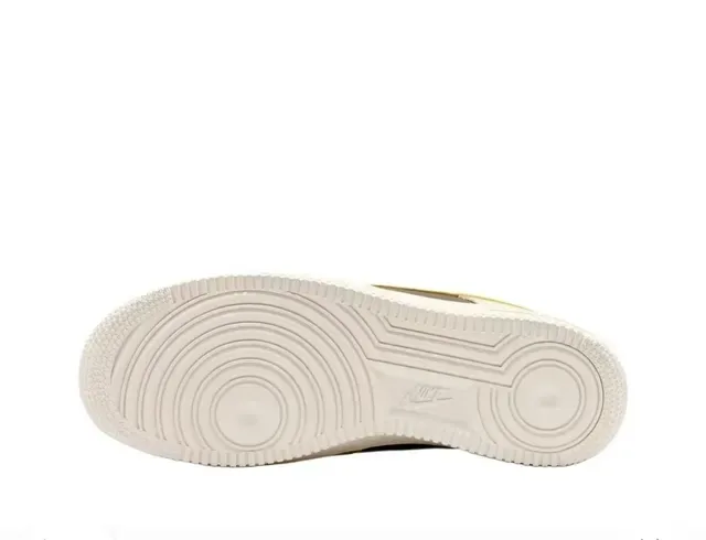 Nike Air Force 1 Low Bege Marrom Dourado Tênis Lifestyle 2