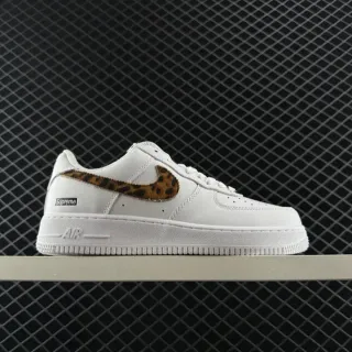 Nike Air Force 1 Low أبيض بطبعة الفهد Swoosh أحذية lifestyle