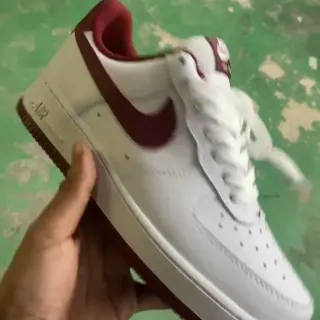 نايك إير فورس 1 أبيض ومارون Lifestyle Sneakers
