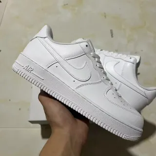 Nike Air Force 1 أبيض سنيكرز لايف ستايل