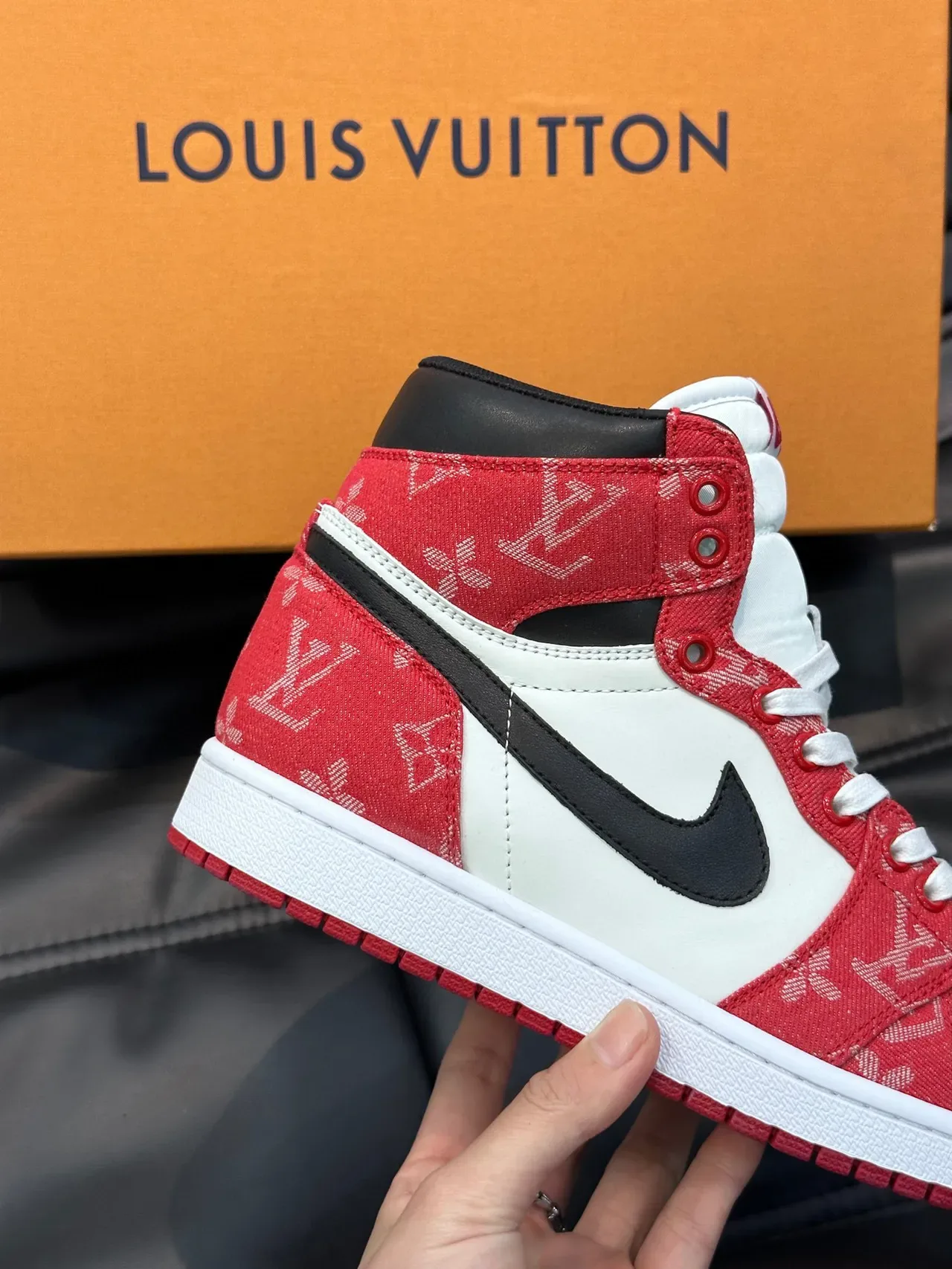 Nike Air Jordan 1 High Monogram Rojo Blanco Negro Zapatos de baloncesto 4