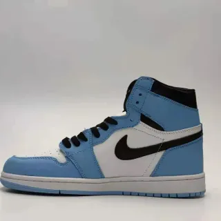 Nike Air Jordan 1 浅蓝 白 黑 篮球鞋