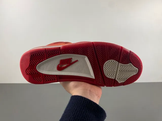 Nike Air Jordan 4 红色麂皮篮球鞋 9