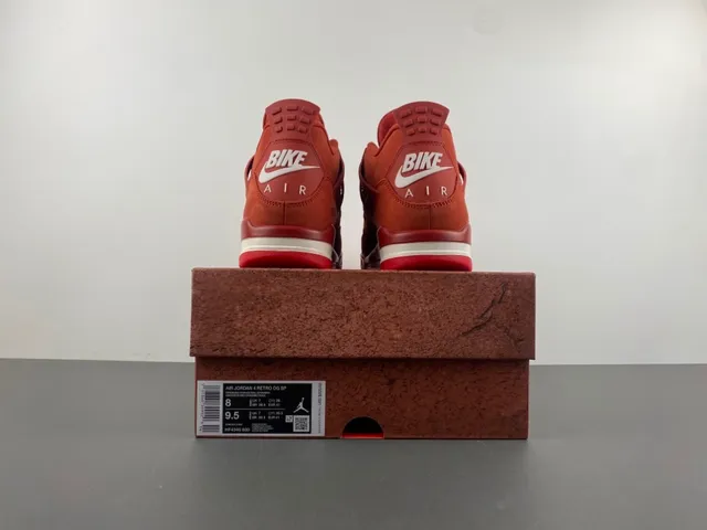 Nike Air Jordan 4 红色麂皮篮球鞋 17