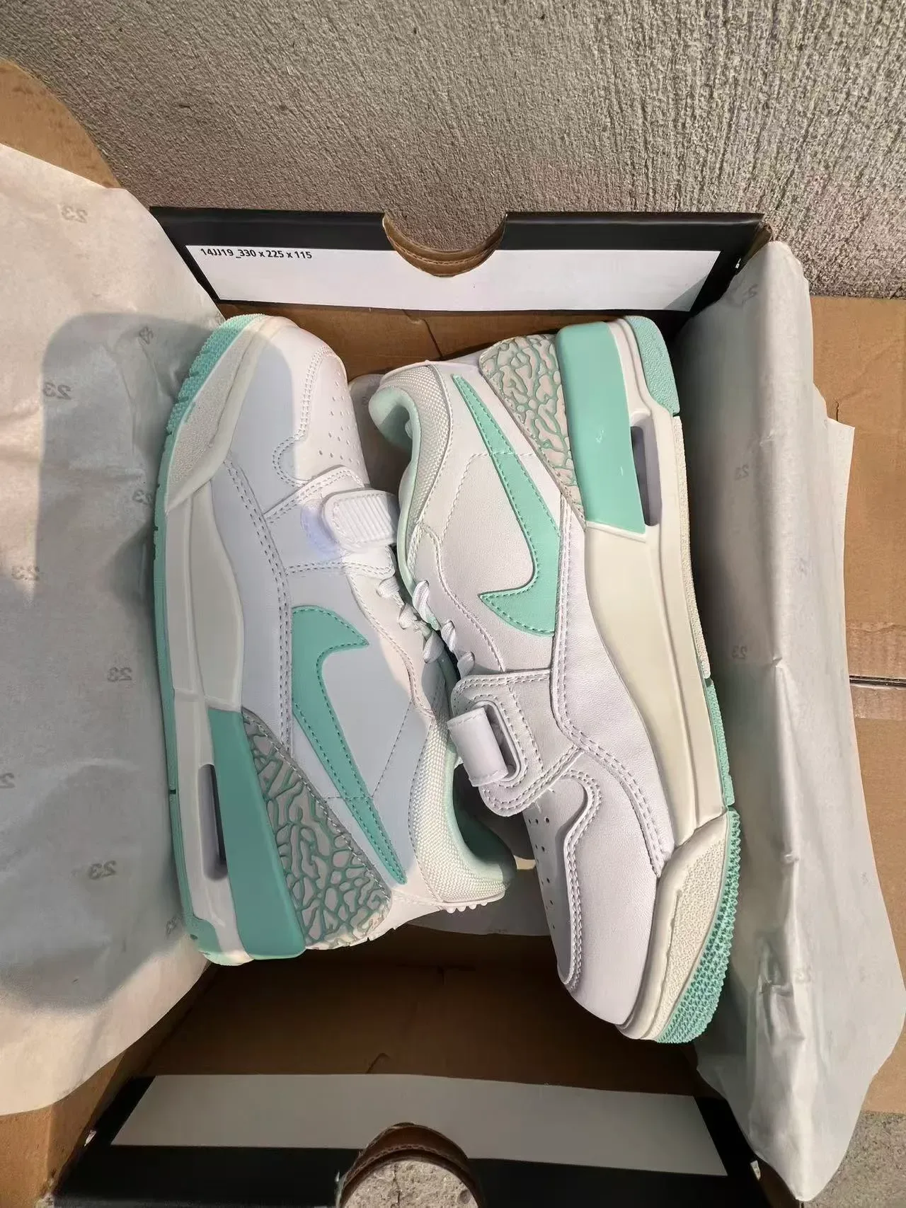 Nike Air Jordan Legacy 312 أبيض أخضر نعناعي طباعة الفيل سنيكرز لايف ستايل 9