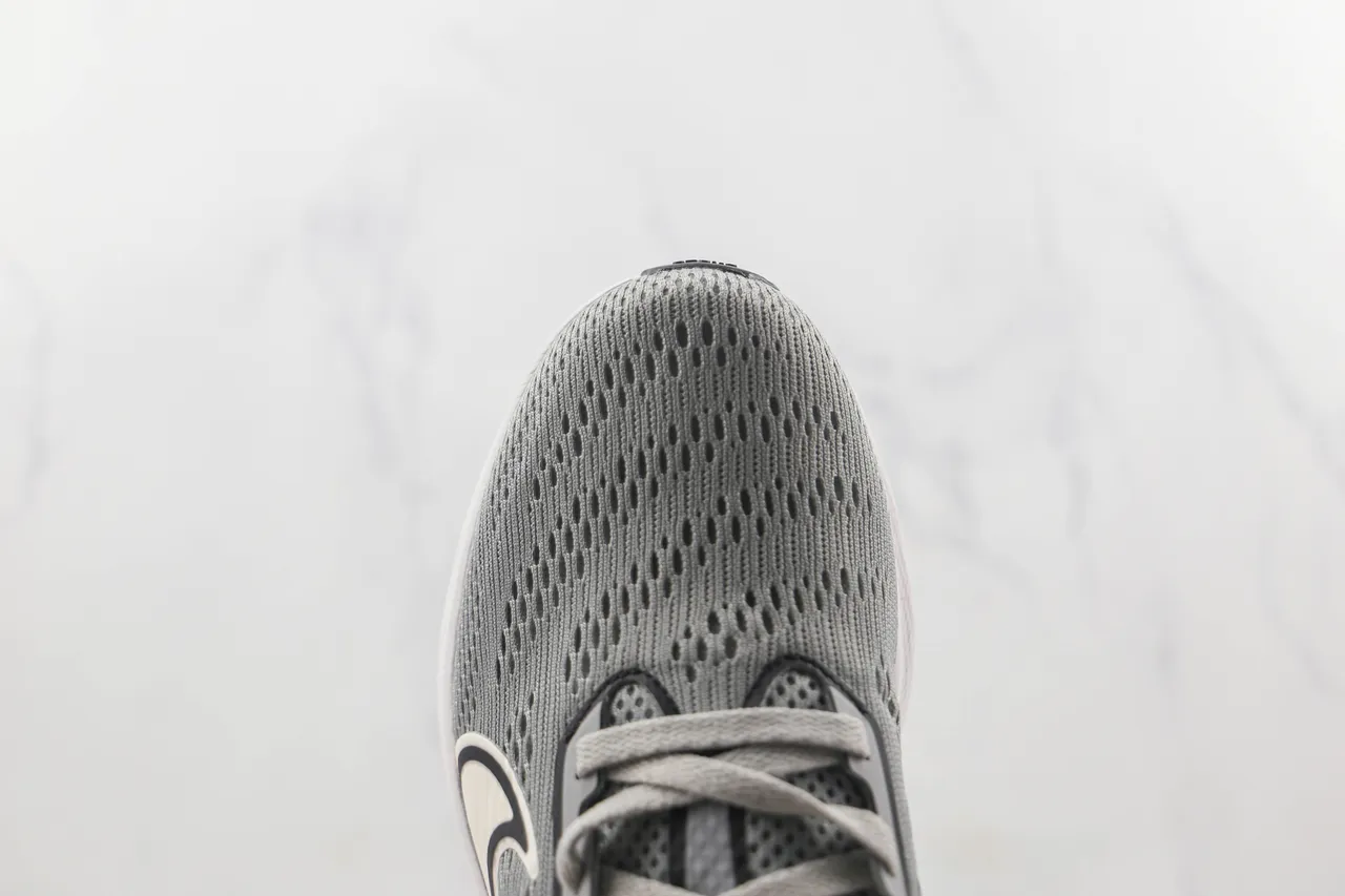 Nike Air Zoom Pegasus Chaussures de course en maille grise 6